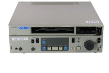 Sony SVP-9020 - SVHS PAL & NTSC4.43 HI-FI Professional Video Recorder