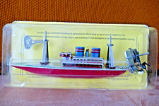 Jouet en tôle mécanique à