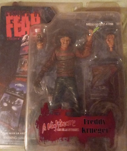 Mezco cinema fear a - mezco,