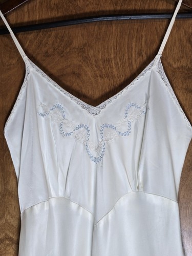Vtg 1940s eggshell white - 1940s,