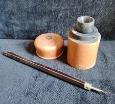 Bel Encrier De Voyage En Bois De Buis  Avec Sa Plume Début XXEME