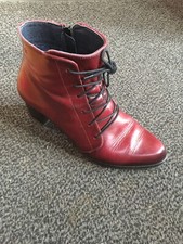 bottines cuir couleur bordeaux