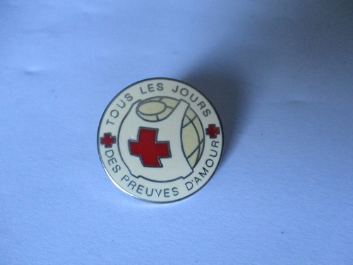Pin pins croix rouge tous - pin's,