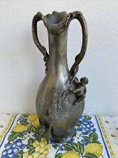 Ancien Vase En Etain Decor Angelots Et Fleurs Art Deco Signe Henri HUPPE 