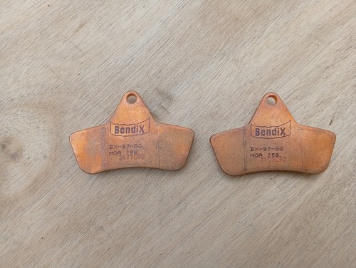 Jeu plaquette de frein - 1, 2