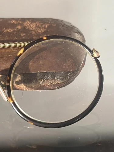 Lunettes de théâtre - 🔴,