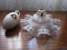 MONTE ET DESCEND EN PORCELAINE AVEC BEL SUSPENSION