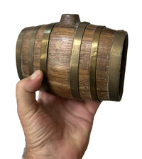 Antique tout petit tonneau -