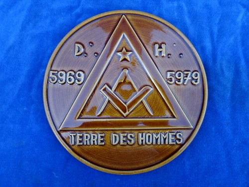 Rare faience maconnique - rare, /