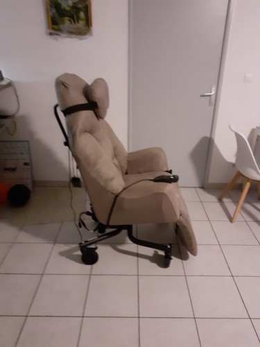 Fauteuil médicalisé - fauteuil,