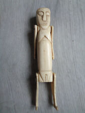 ANCIENNE STATUETTE AFRICAINE ARTICULE EN OS SCULPTE