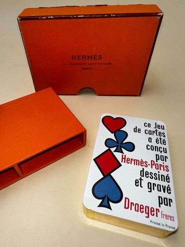 Jeu cartes conçu par - de,