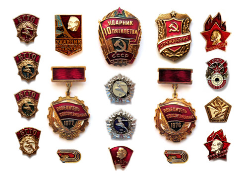 Lot insignes épingles - de, 18