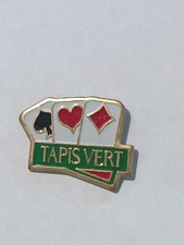 Pin's      Tapis Vert