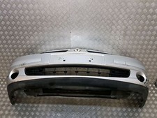 Pare choc avant / lave phare -