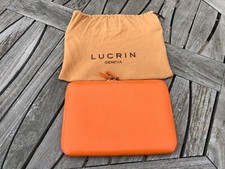 Marque LUCRIN Geneva Pochette zippée en cuir grainé orange pour iPad Pro 11 