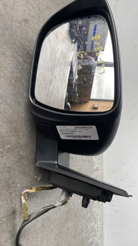Retroviseur gauche nissan - gauche,