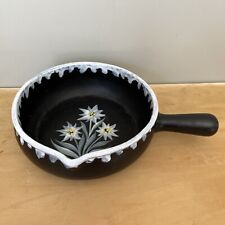 Poêlon à Fondue Signé GF Gabriel Fourmaintraux Motif Fleur Edelweiss Déco Chalet
