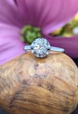 Bague or blanc solitaire