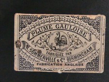 Boite de plumes gauloise avec plumes