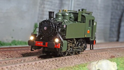 Ree modeles mb105 - mb105, locomotive