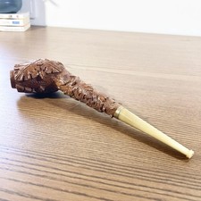 Pipe tyrolienne Oberammergau sculptée Bois ancien décor feuilles embout ivoirine