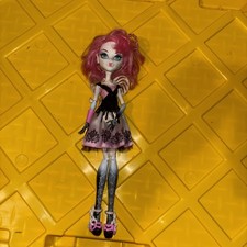 Monster High Doll----*C.A