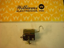 flipper WILLIAMS:  divers