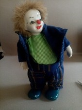 automate musicale en porcelaine hauteur 28 cm .Bon état 