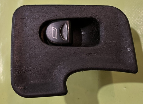 Bouton leve vitre arriere - bouton,