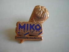 Pin's thème Alimentation -