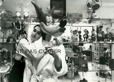 LOUP de Tex AVERY vers 1985 figurine dans magasin les Halles à Paris