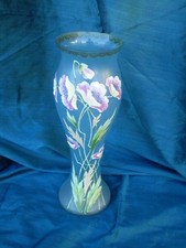 Grand vase ancien  en Verre bleu émaillé décor floral Art nouveau