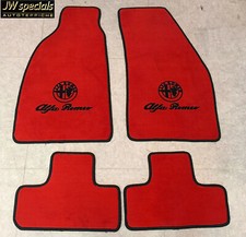 Tapis De Sol En Velours Rouge