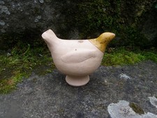 ANCIEN SIFFLET OISEAU EN TERRE
