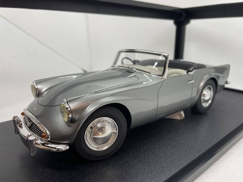 Cult daimler sp250 - cult, 1/18