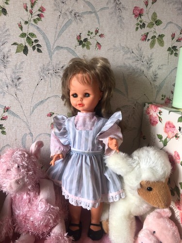 Bella poupée vintage - bella,
