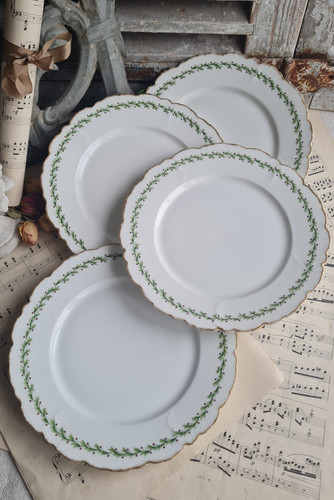 Anciennes assiettes plates - assiettes,