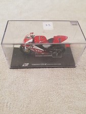 MOTO YAMAHA YZR M1 - CARLOS