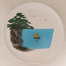 Assiette décorative bretonne en faïence de Pornic 
