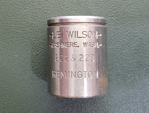 Wilson trimmer case holder - l.e,