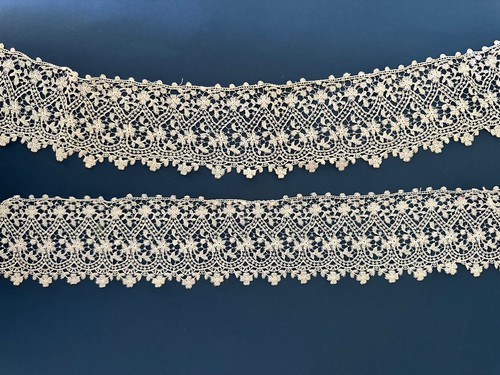 Lot coupons dentelle - lot, 2