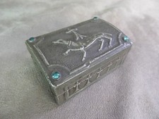 JOLIE PETITE BOÎTE en étain