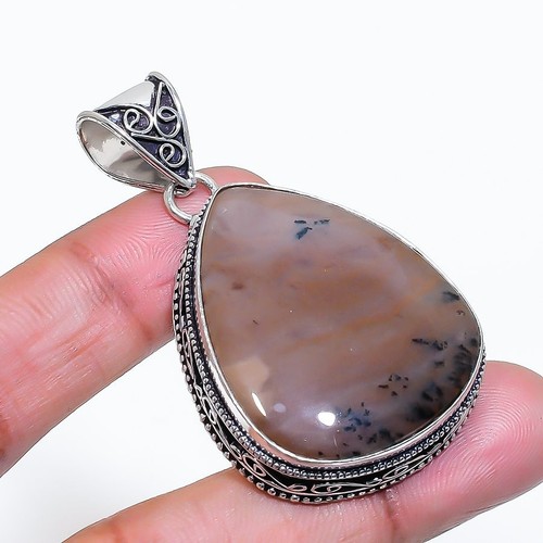 Pendentif pierre précieuse