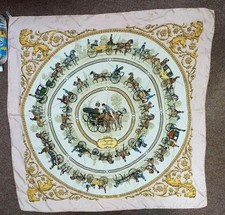 Écharpe Hermes Carre 90 LA