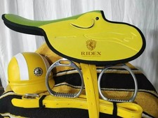 Selle synthétique jaune