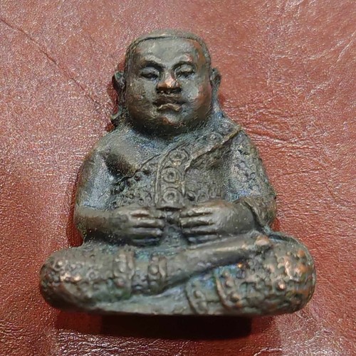 Ancient cast bronze - , buddha
