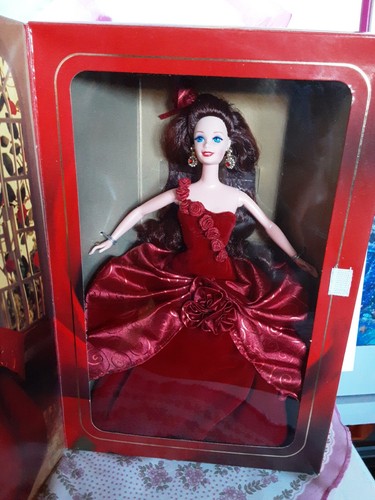 Barbie collection radiant rose - barbie,