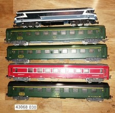 JOUEF ( Lima, etc...) Rame 5 éléments Paris Bucarest Motrice 72001 / Lot 030