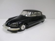 CITROEN DS 21 Noir Black Schwarz par MINIALUXE Plastique au 1/32
